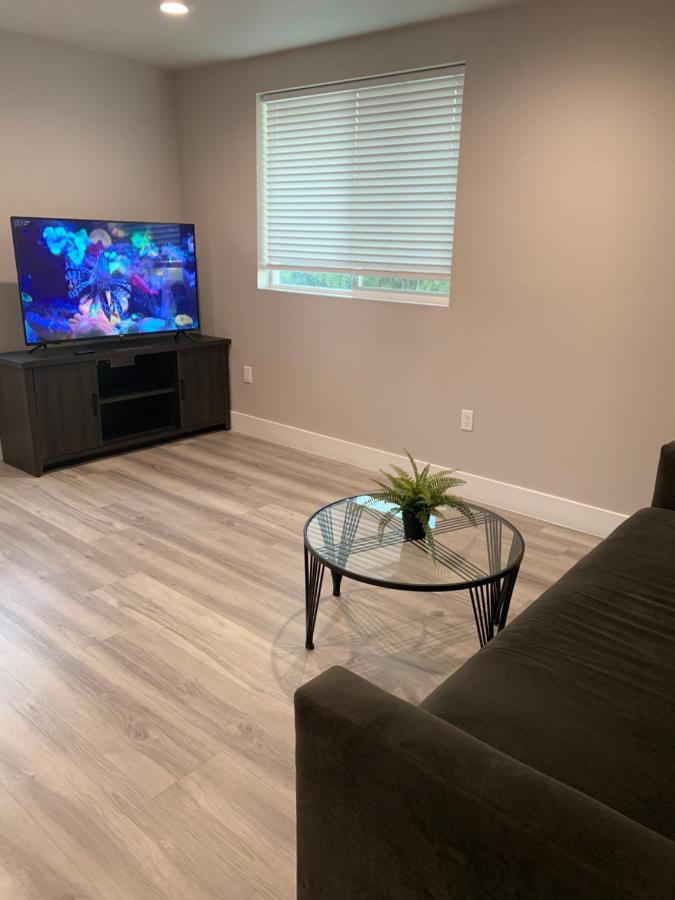 Private Room In New Appartment With Full Bath Los Angeles Dış mekan fotoğraf